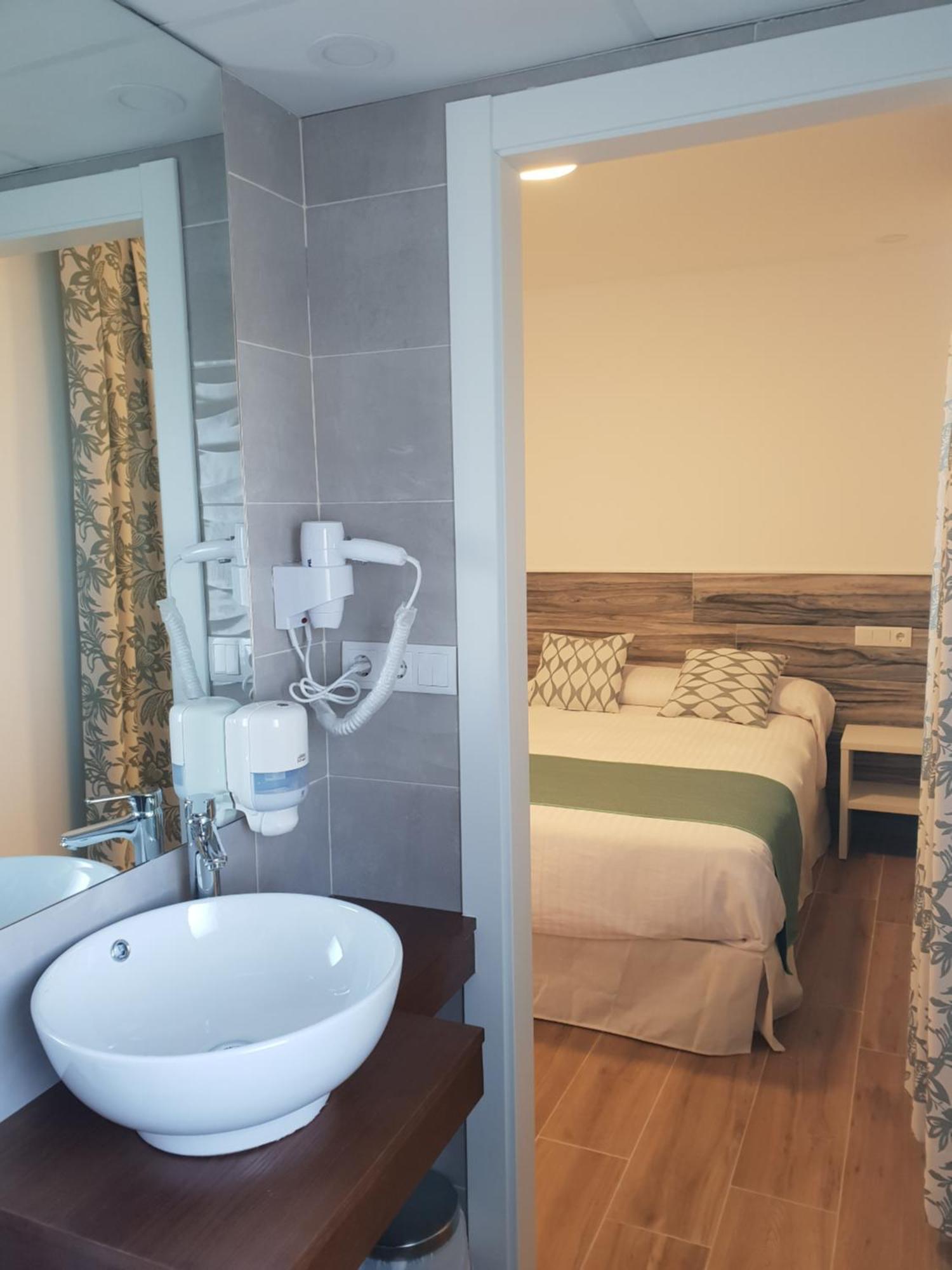 Hostal Cabanas Carboneras de Guadazaon Екстер'єр фото