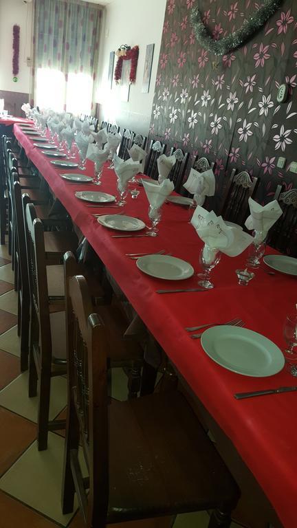 Hostal Cabanas Carboneras de Guadazaon Екстер'єр фото