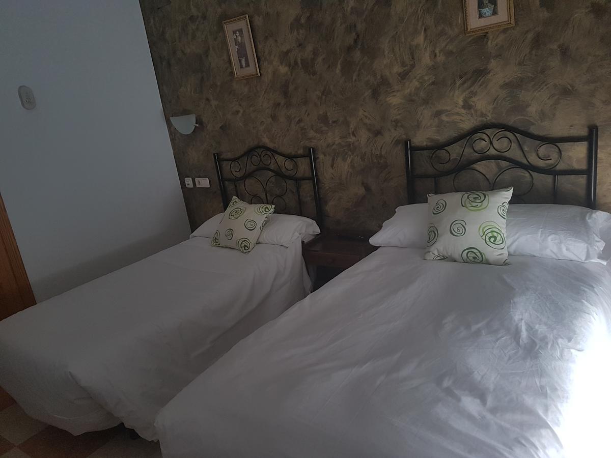 Hostal Cabanas Carboneras de Guadazaon Екстер'єр фото
